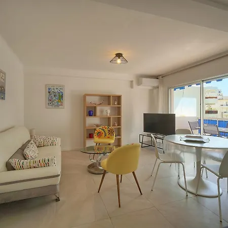 Frgk Alexandre Iii Elegant T2 Terrasse Standing & Securisee * Cannes